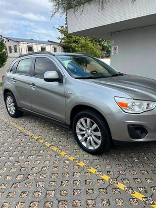 MITSUBISHI ASX 2.0 4X2 16V GASOLINA 4P AUTOMÁTICO MITSUBISHI ASX 2.0 4X2 16V GASOLINA 4P AUTOMÁTICO